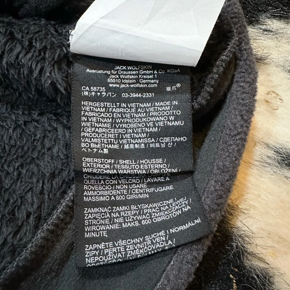 Jack Wolfskin Youth Full Zip Hooded Plush Fleece Jacket Size 6
